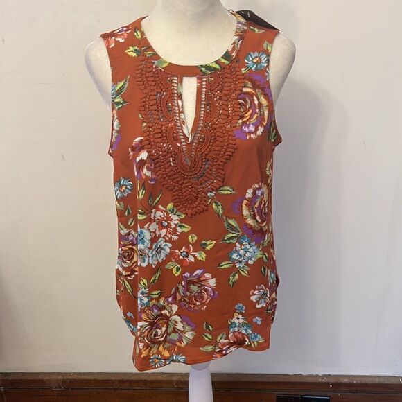 COPY - COPY - Daniel Rainn burnt orange floral mixed media sleeveless blouse Si… - Picture 2 of 10